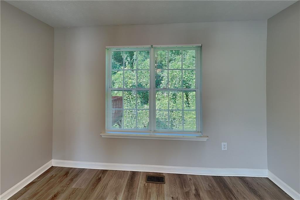 7819069 Property Photo 5