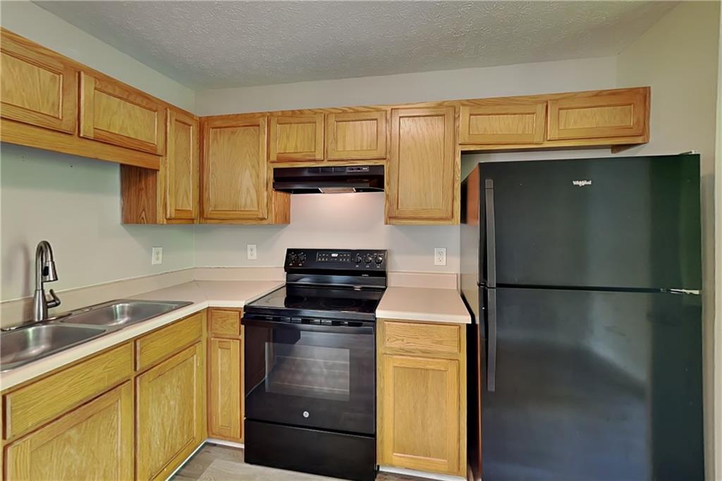 7819069 Property Photo 6
