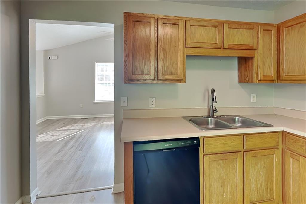 7819069 Property Photo 7