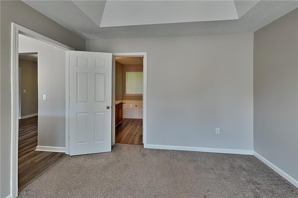 7819069 Property Photo 8