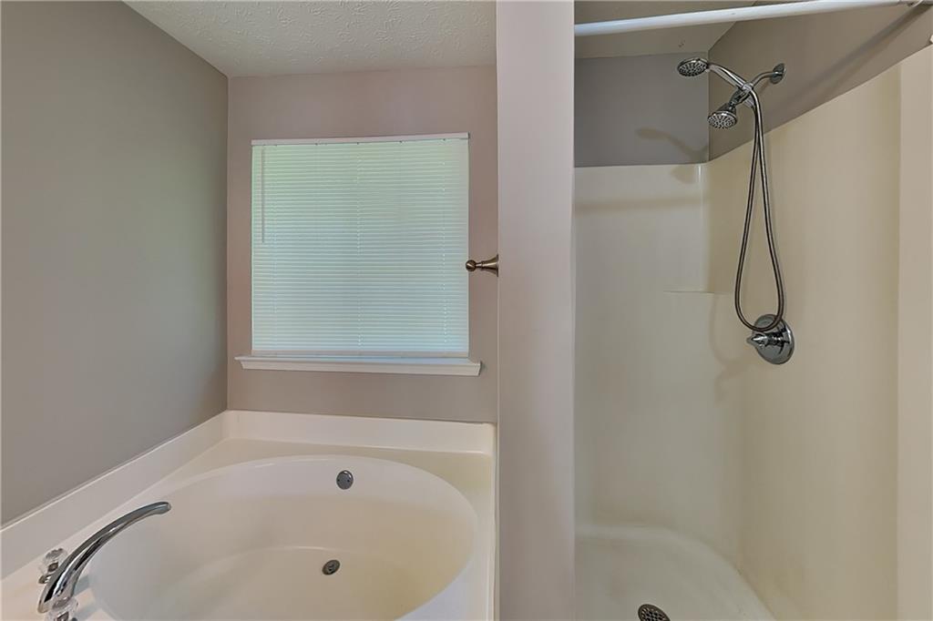 7819069 Property Photo 11