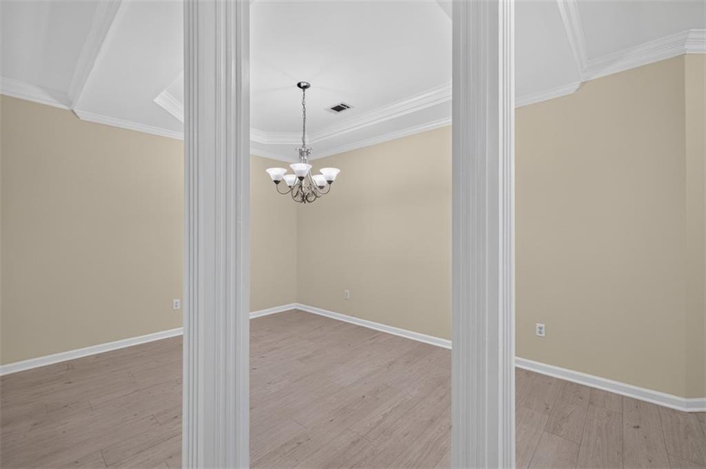 2294 Meadow's End Property Photo 5