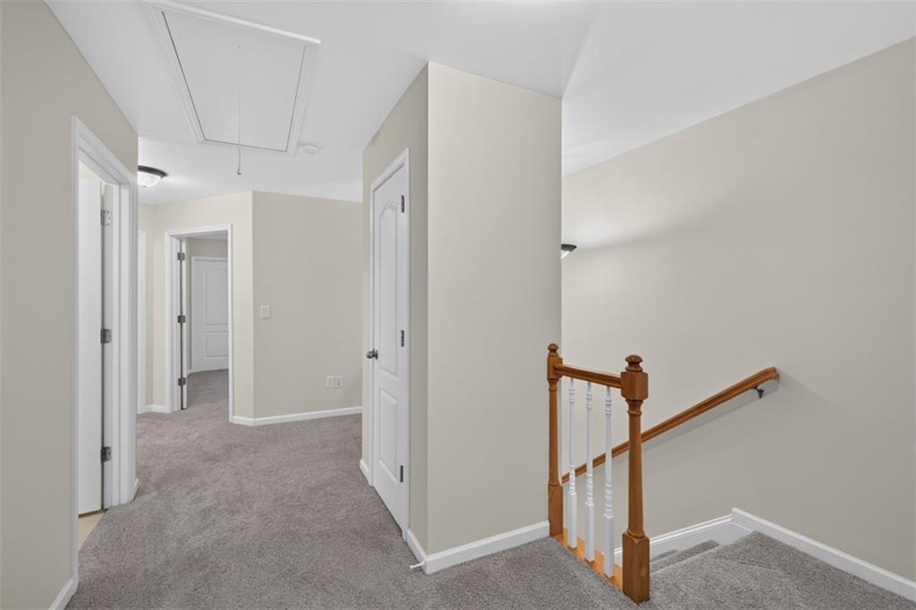 2294 Meadow's End Property Photo 22