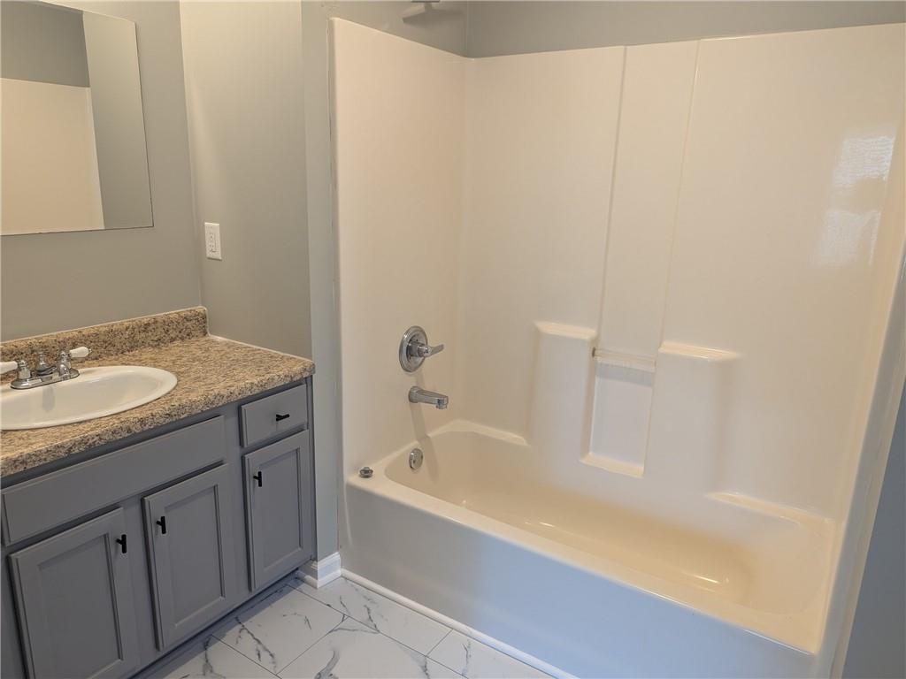 58 E Pinewood Drive Property Photo 15