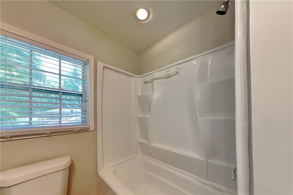 7819083 Property Photo 15