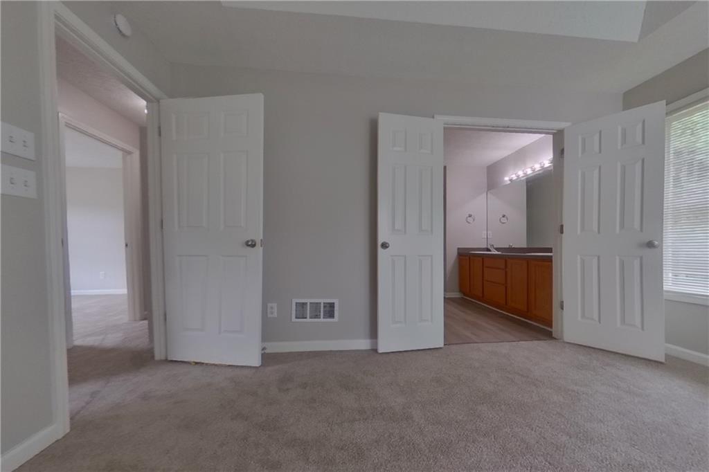 7819098 Property Photo 6