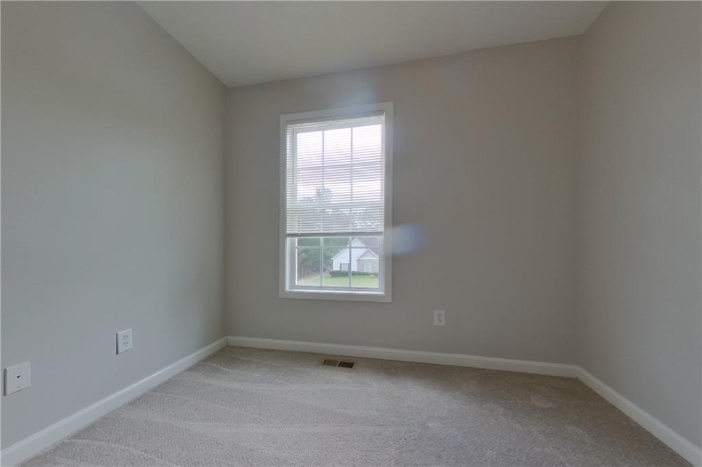 7819098 Property Photo 11