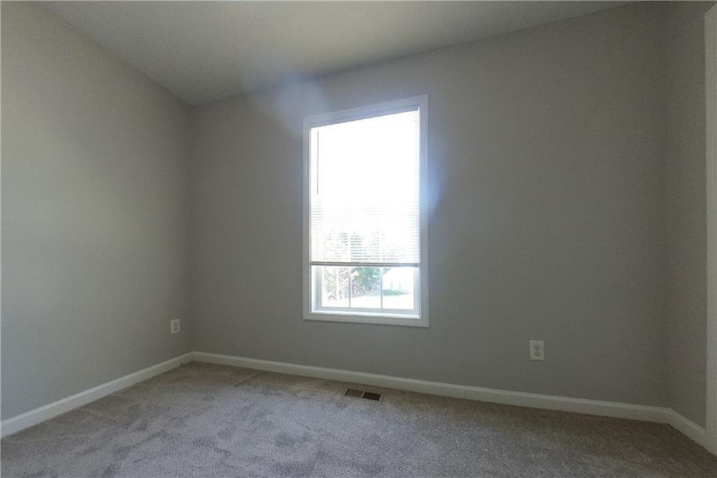 7819098 Property Photo 12