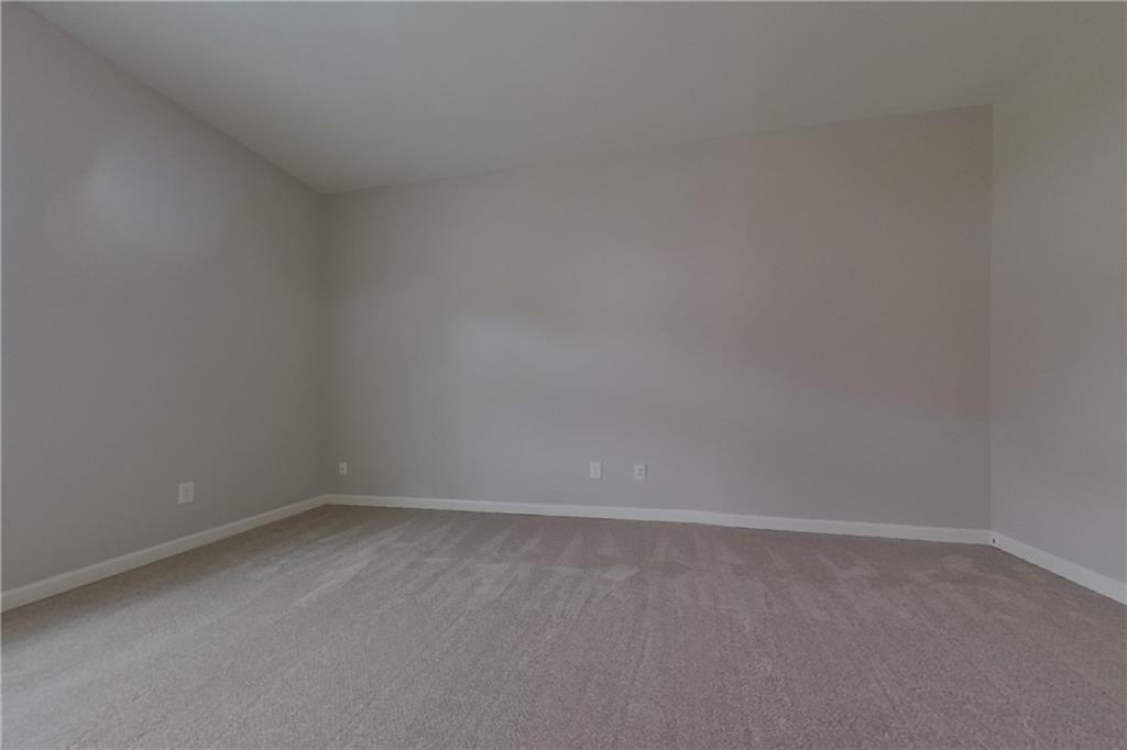 7819098 Property Photo 16