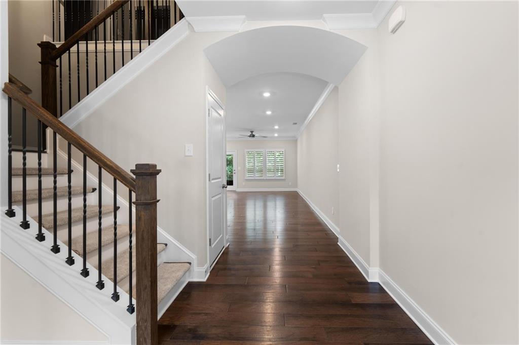 1610 Prestwick Lane Property Photo 3