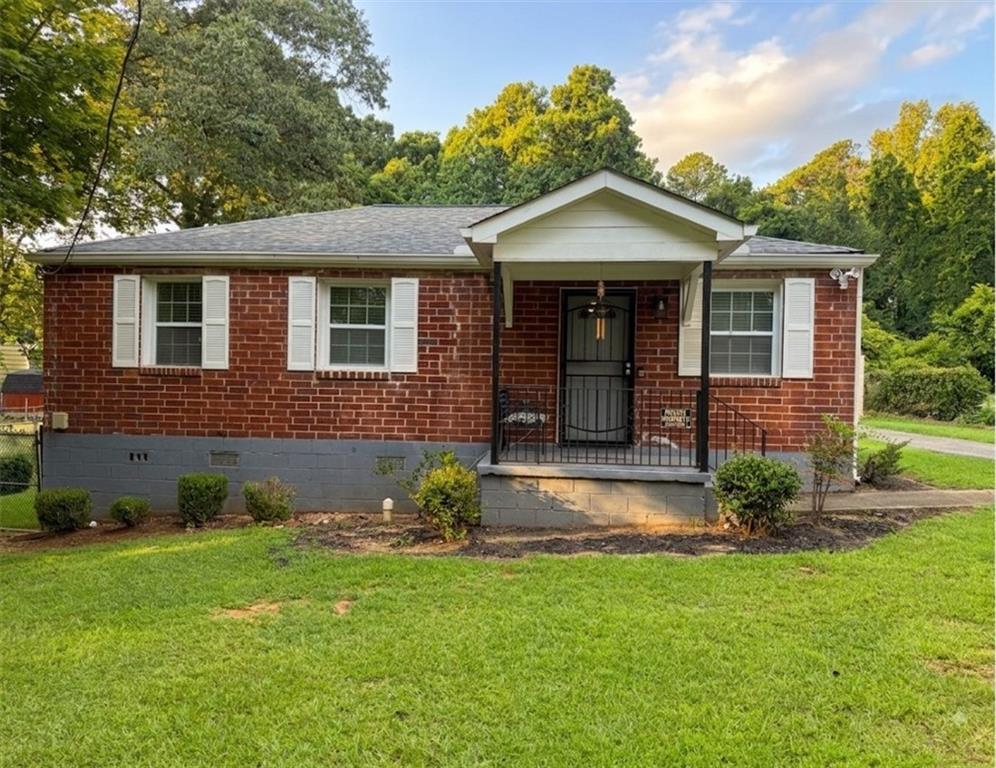 142 Hutton Place Nw Property Photo 1