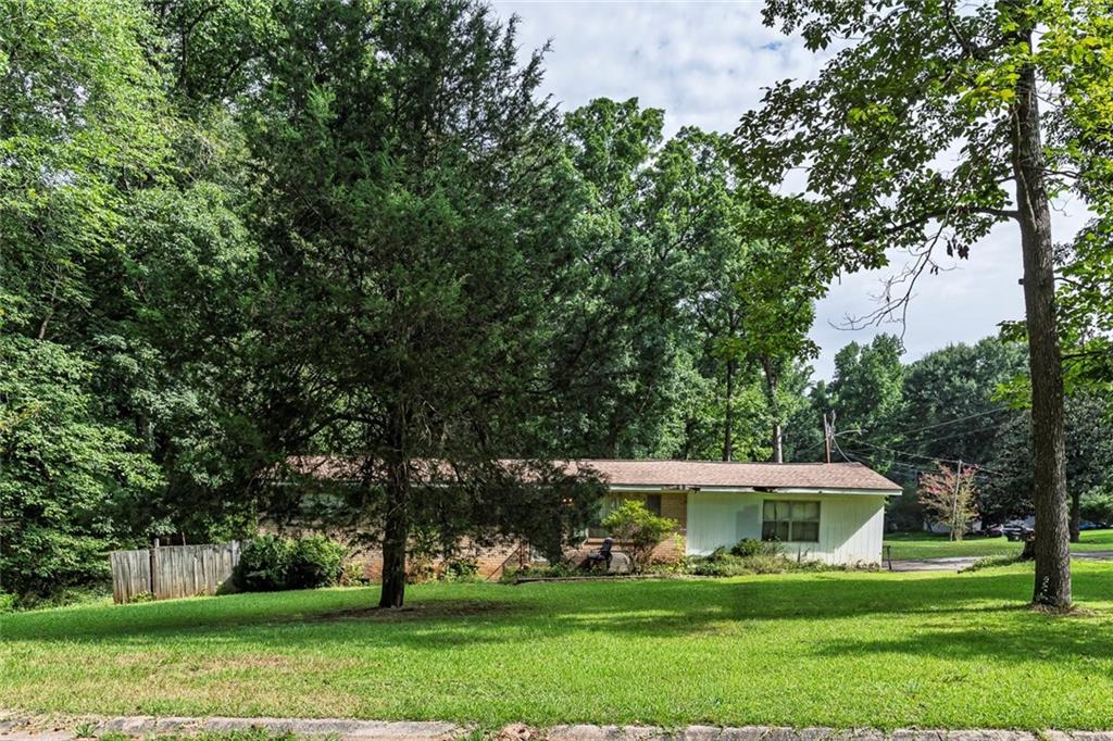 5000 Paris Avenue Property Photo 3