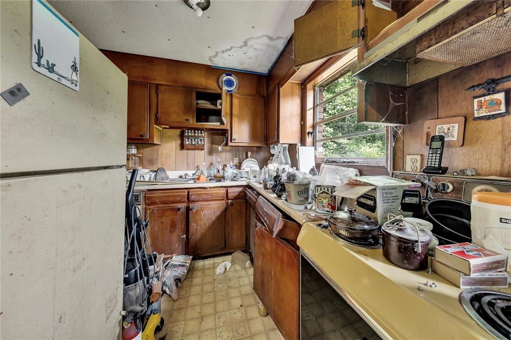 5000 Paris Avenue Property Photo 10