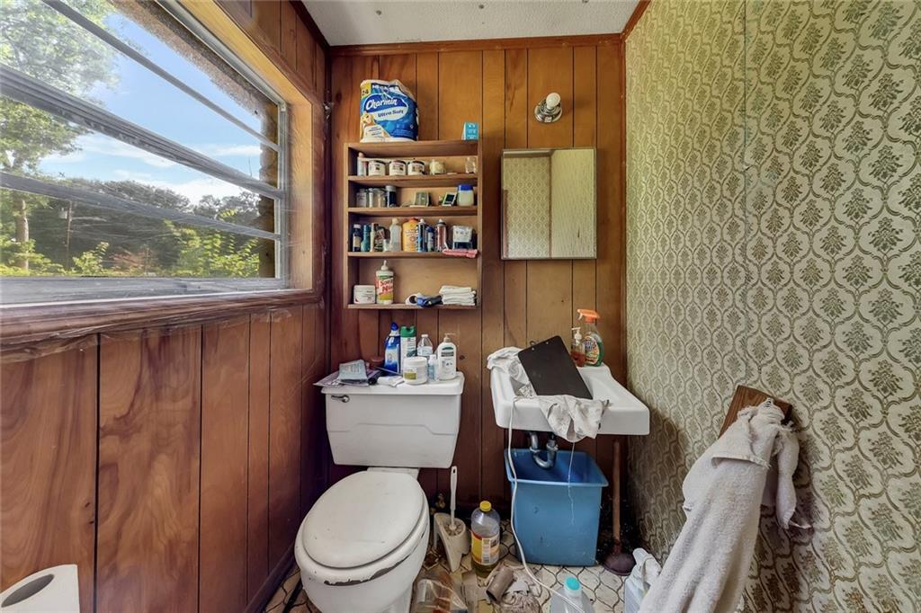 5000 Paris Avenue Property Photo 15