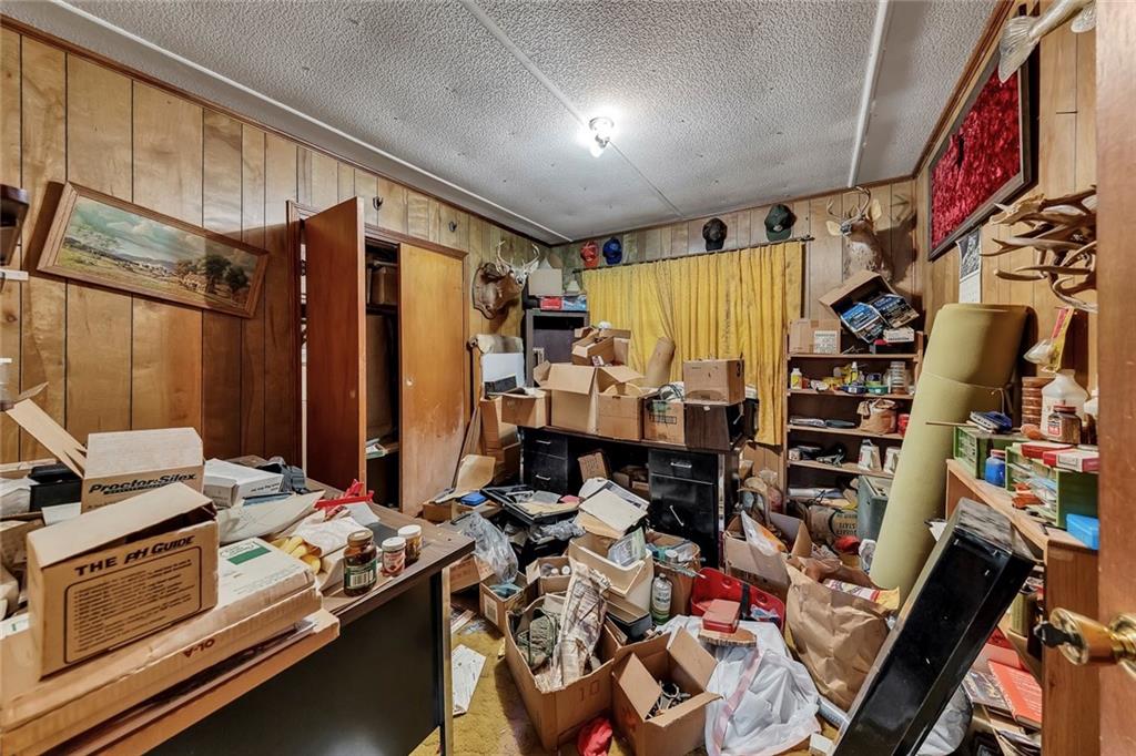 5000 Paris Avenue Property Photo 17