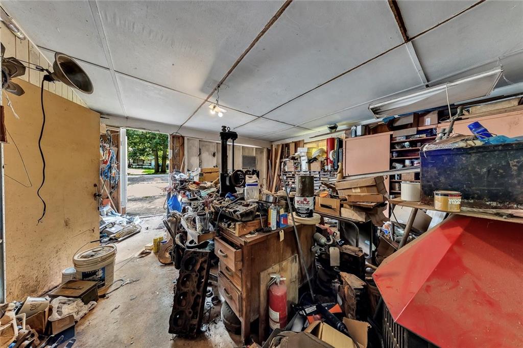 5000 Paris Avenue Property Photo 19
