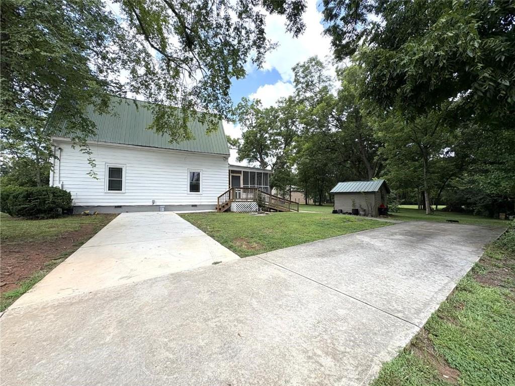 599 Gordon Street Property Photo 14