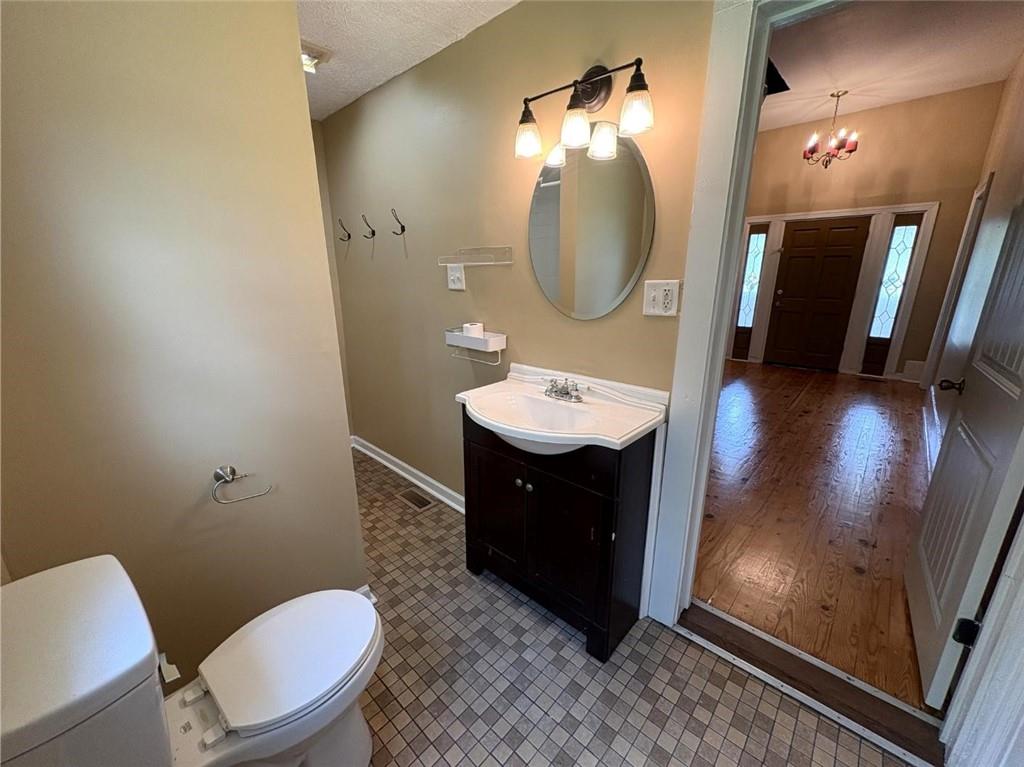 599 Gordon Street Property Photo 23