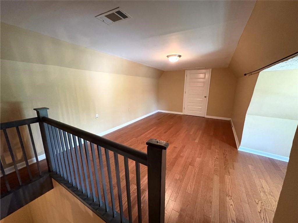 599 Gordon Street Property Photo 25