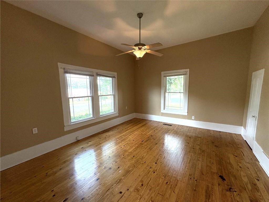 599 Gordon Street Property Photo 28