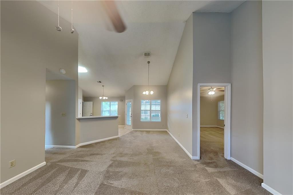 7819149 Property Photo 3