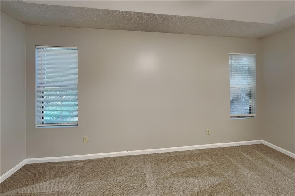 7819149 Property Photo 8