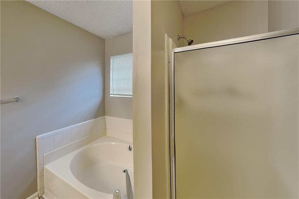7819149 Property Photo 9