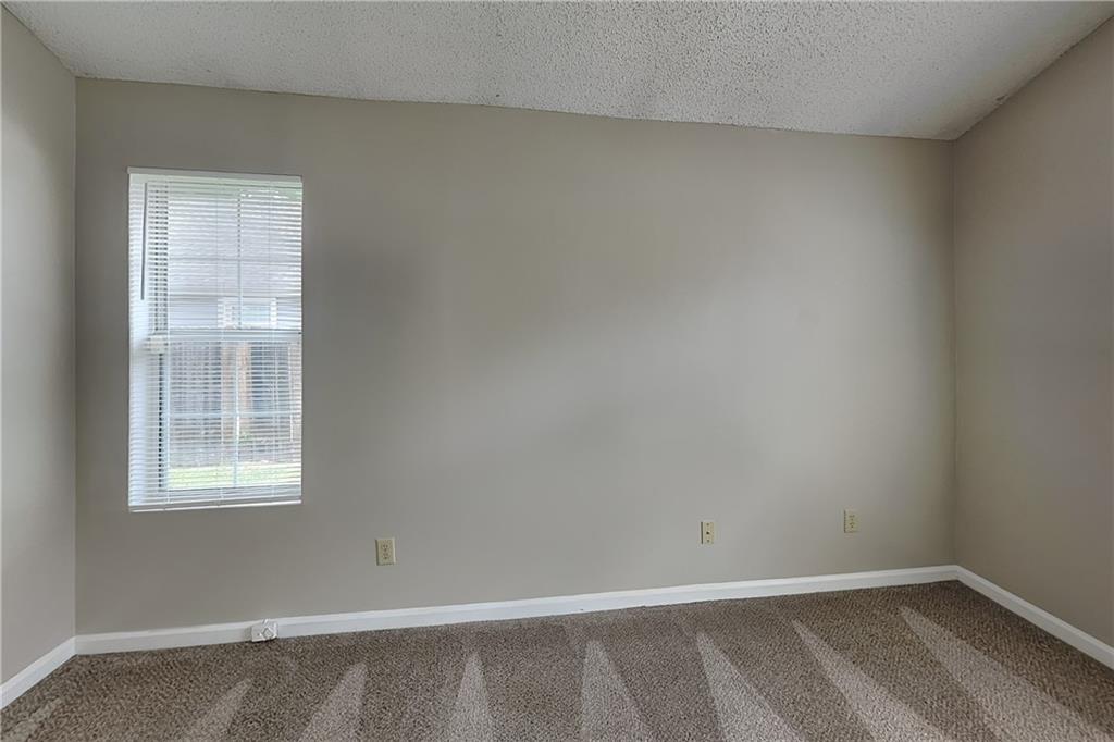 7819149 Property Photo 11