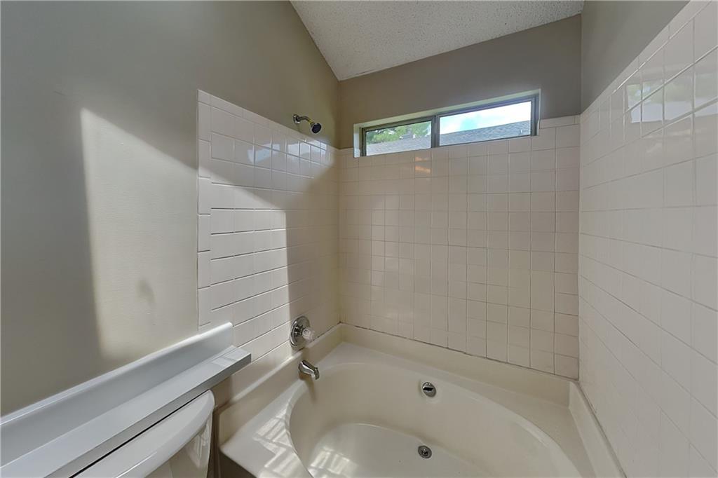 7819149 Property Photo 14