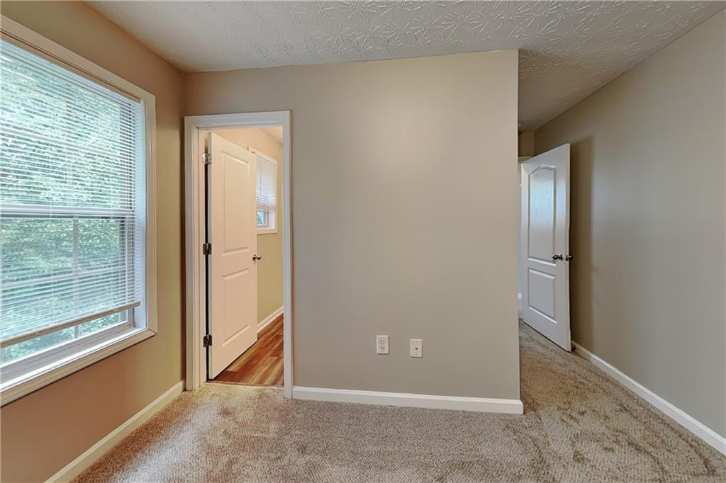 7819178 Property Photo 7