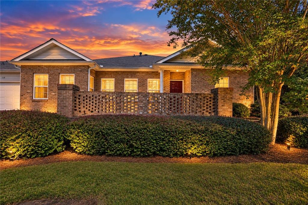 119 Villa Park Circle Property Photo 1