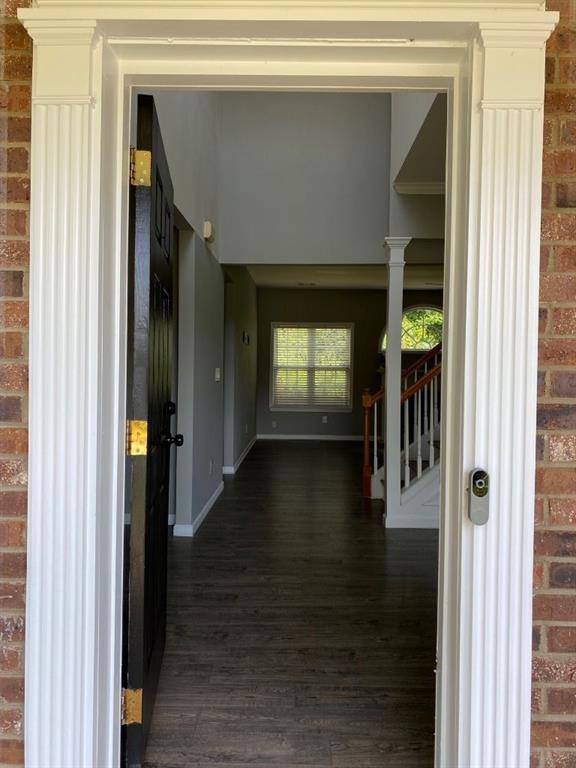 425 Beckenham Walk Drive Property Photo 3