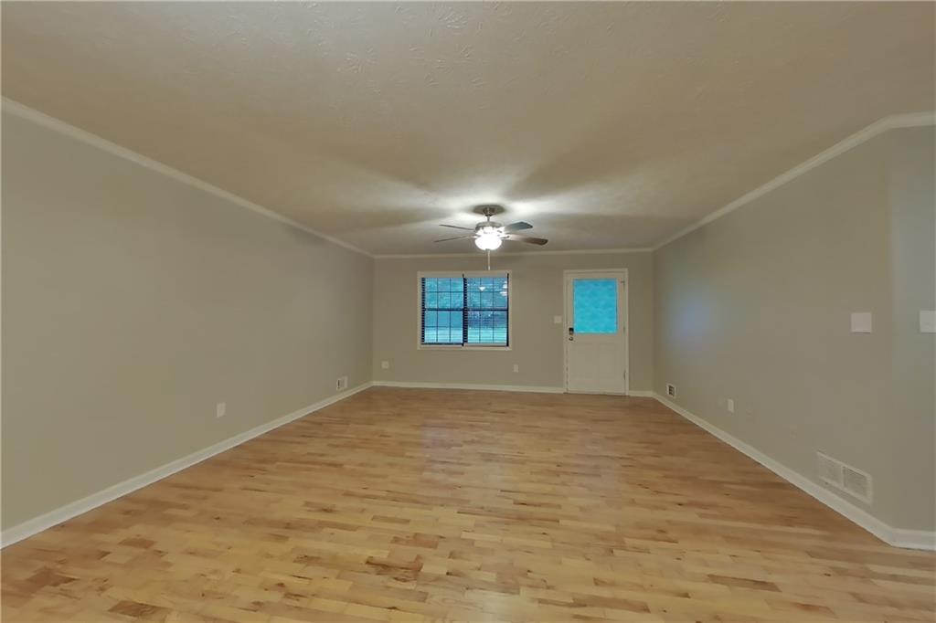 7819187 Property Photo 2