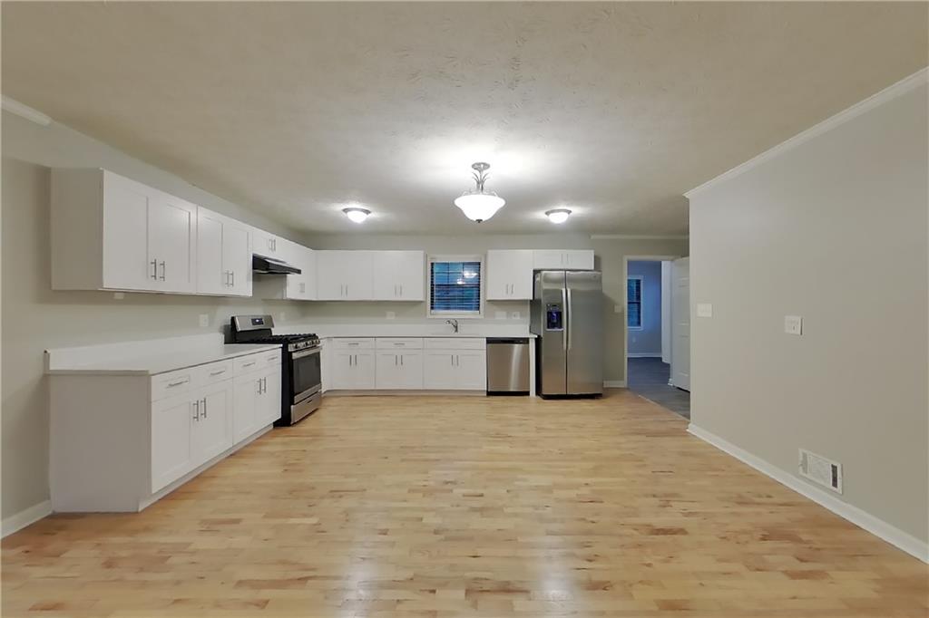 7819187 Property Photo 3