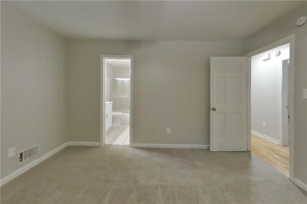 7819187 Property Photo 8