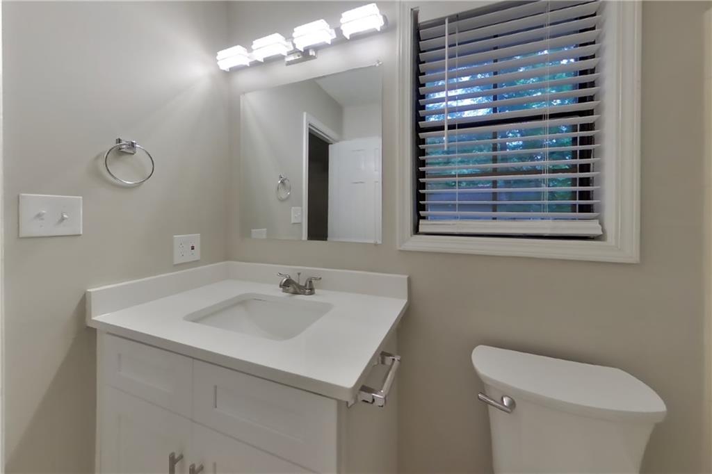 7819187 Property Photo 9