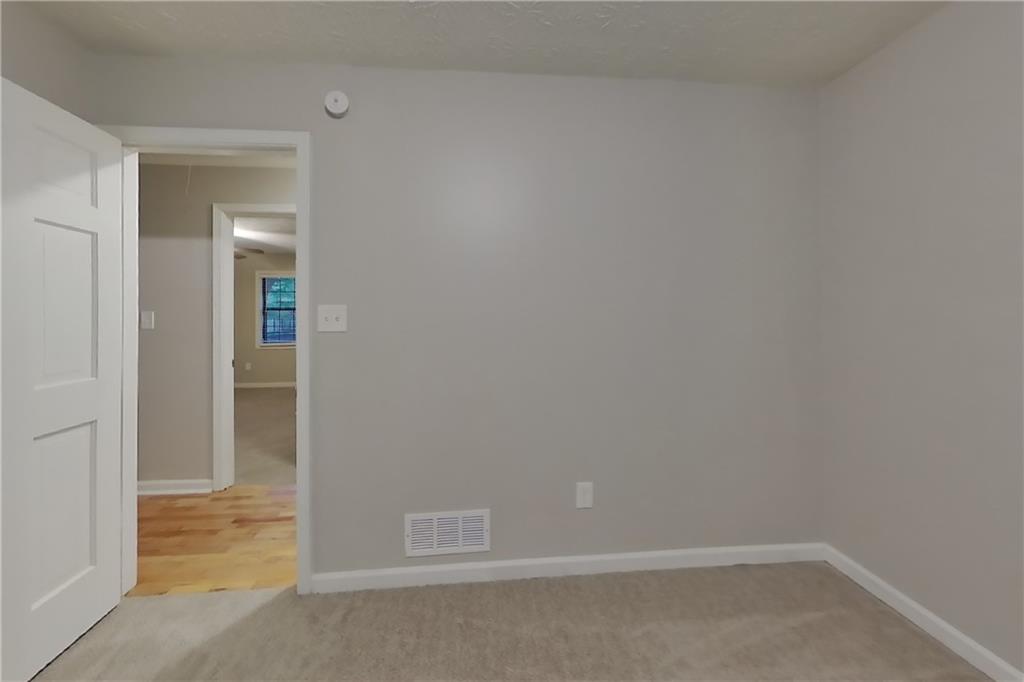 7819187 Property Photo 14