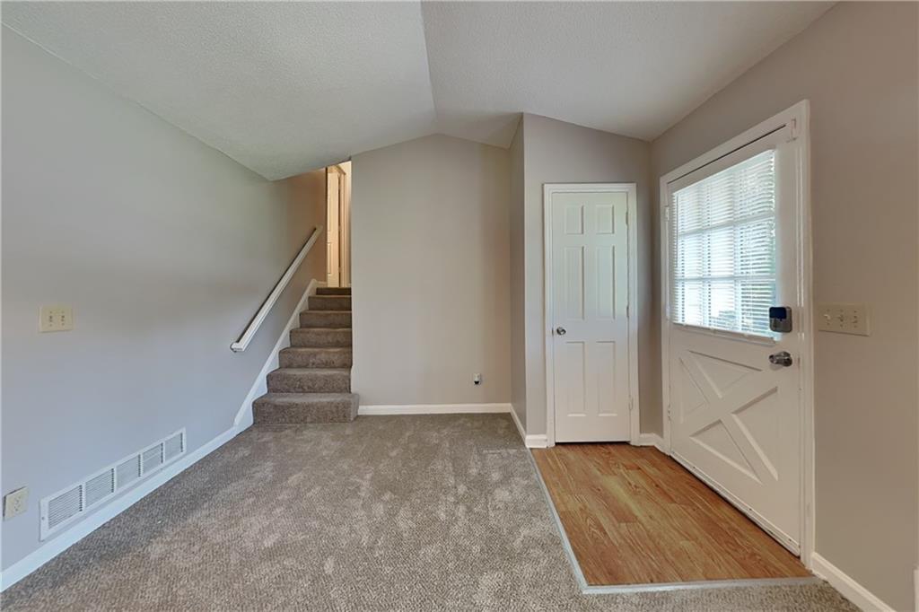 7819194 Property Photo 3