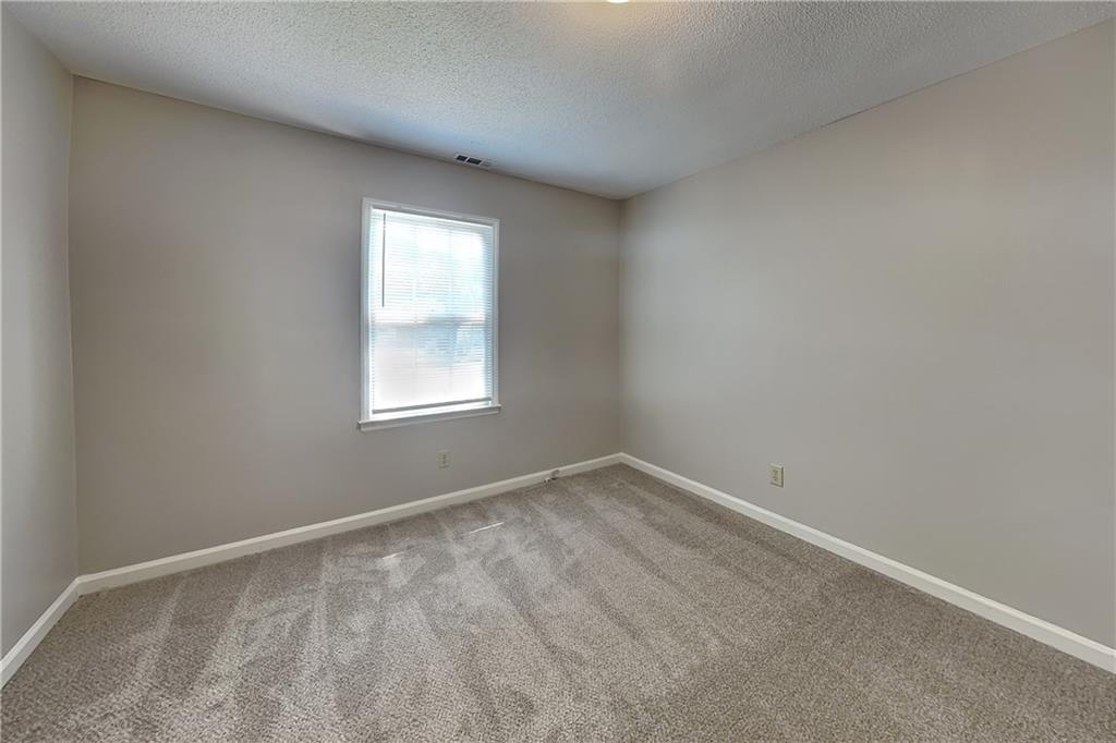 7819194 Property Photo 11