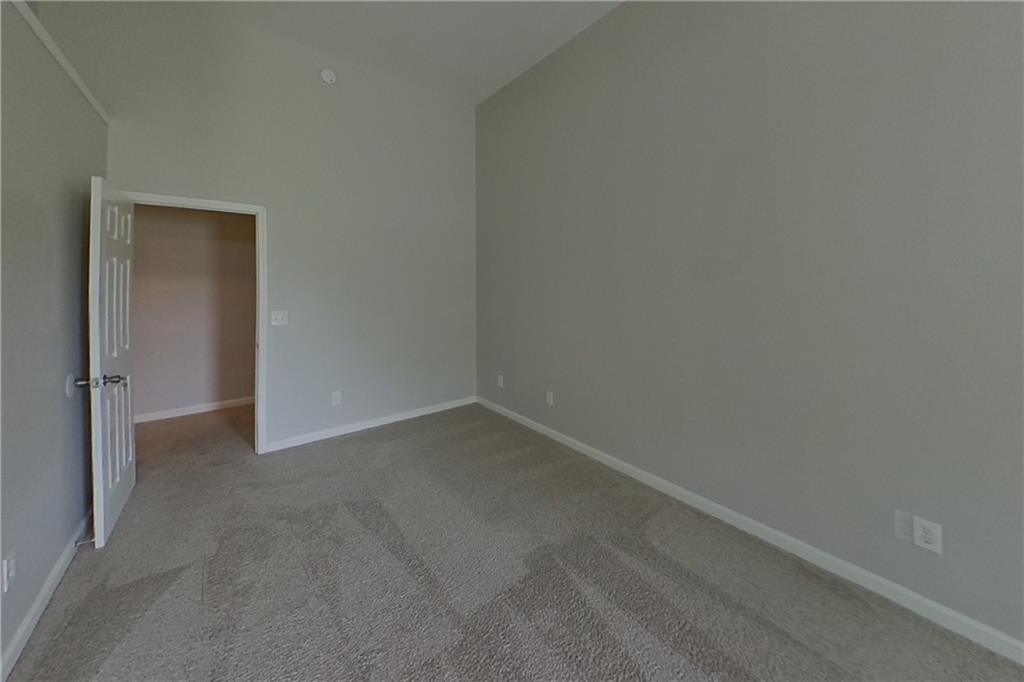 7819205 Property Photo 8