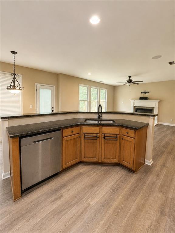 945 Grand Ivey Place Property Photo 4