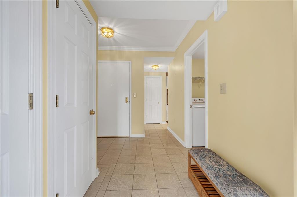 3435 Kingsboro Road Ne Unit 1504 Property Photo 6