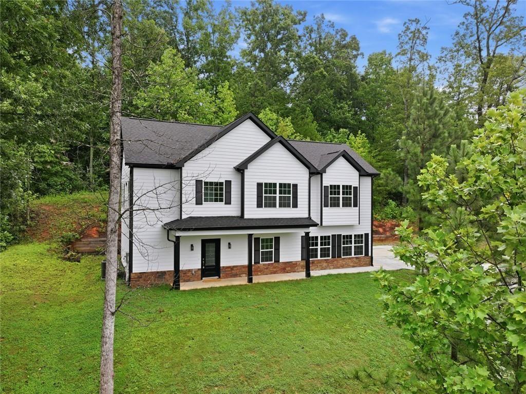 5445 Speckled Wood Lane Property Photo 1