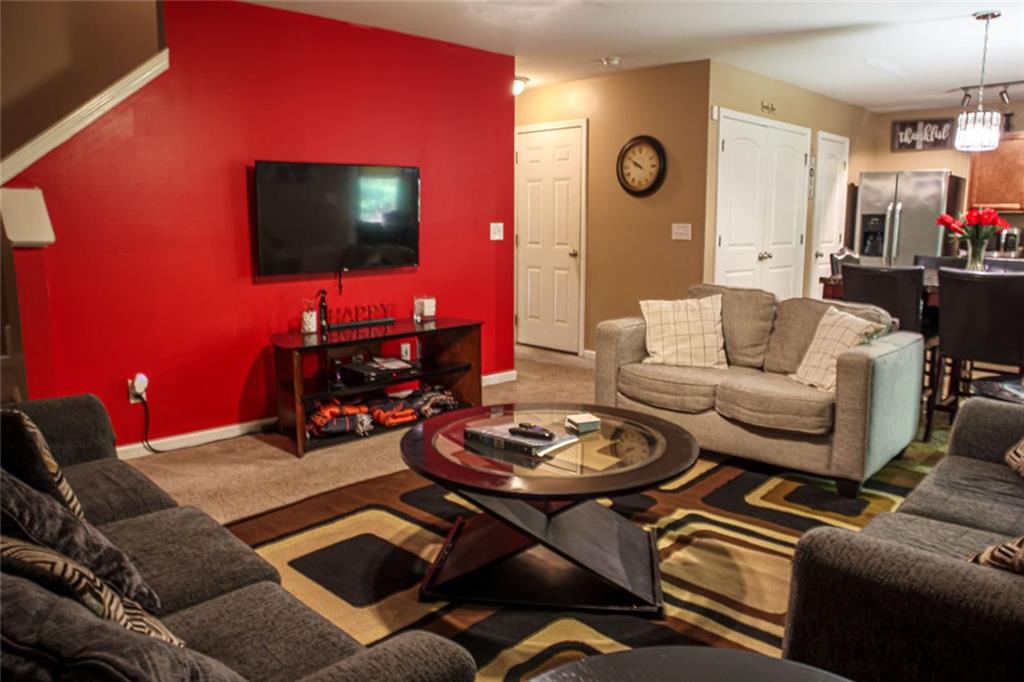 5626 Laurel Ridge Drive Property Photo 5