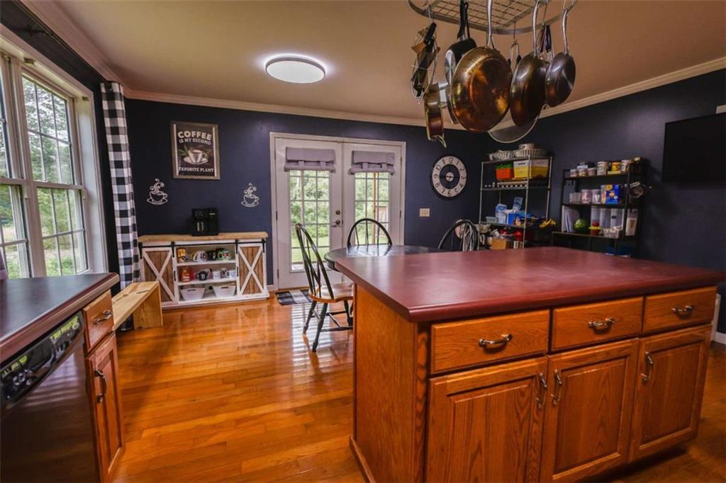221 Chigger Ridge Road Property Photo 4