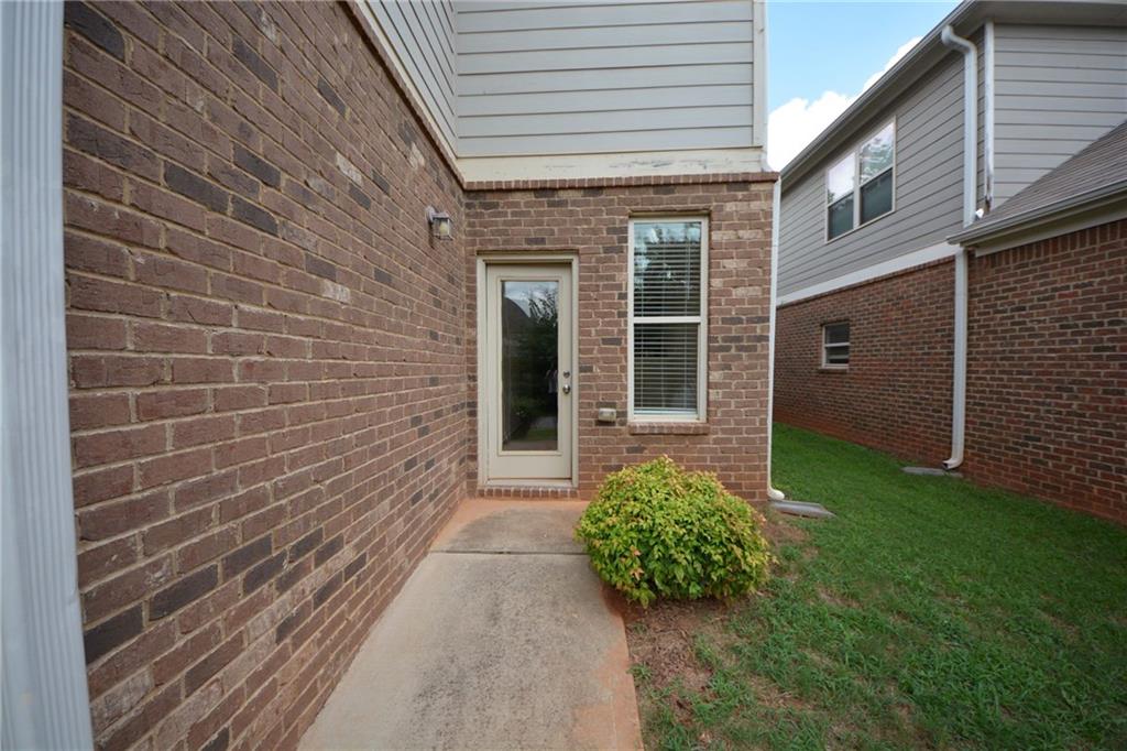 167 Daisy Circle Property Photo 4