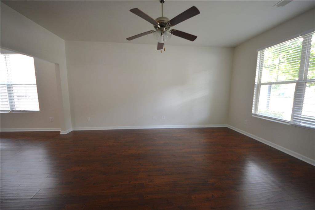 167 Daisy Circle Property Photo 7