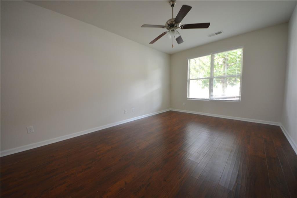 167 Daisy Circle Property Photo 8