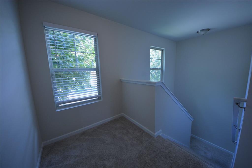 167 Daisy Circle Property Photo 24