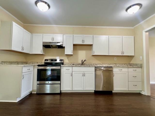 1597 Gilston Court Property Photo 6
